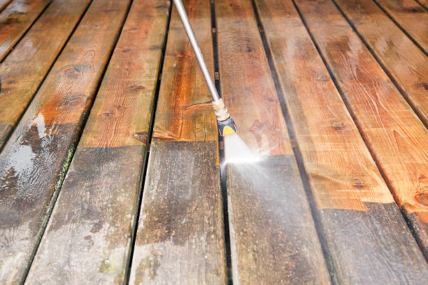 Best Pool Deck Cleaning  in Chino Hills, CA